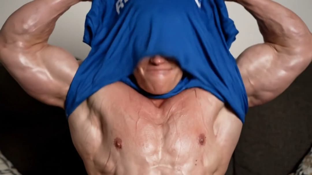 Hypertrophic muscular nudism