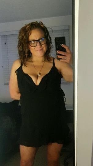 *MUST WATCH* Fat pussy meaty lips cougar old mature mom PUSHING CUM OUT HER PUSSY