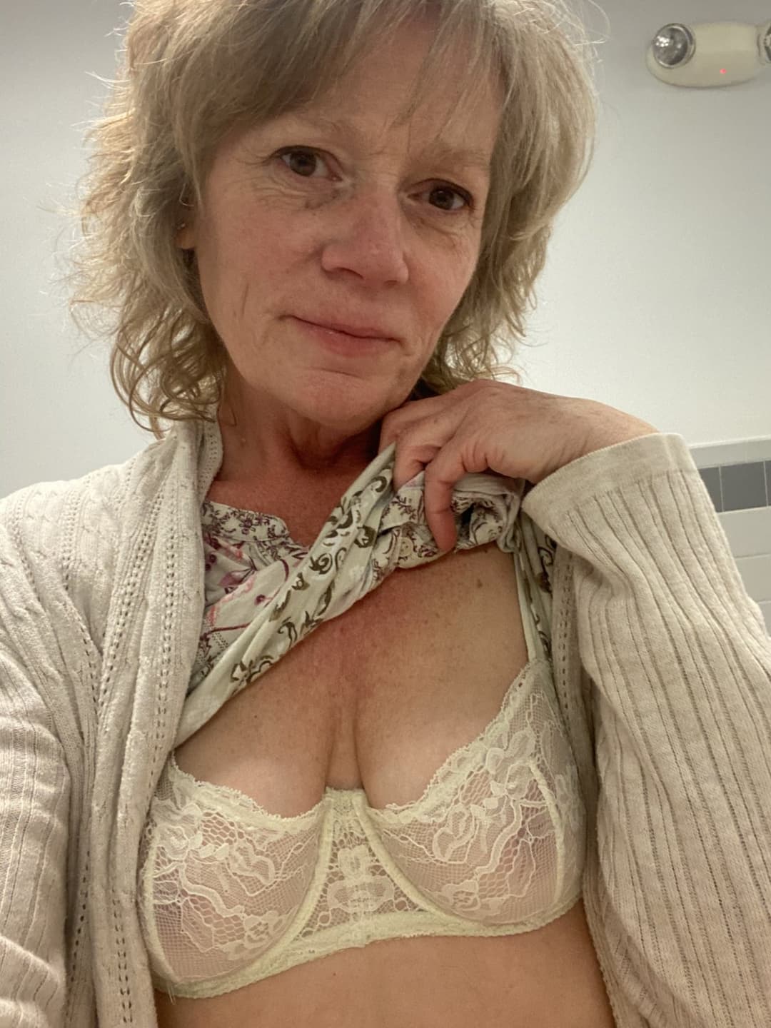 Small town mom and wife Bras and tit pics she has sent her son and friends