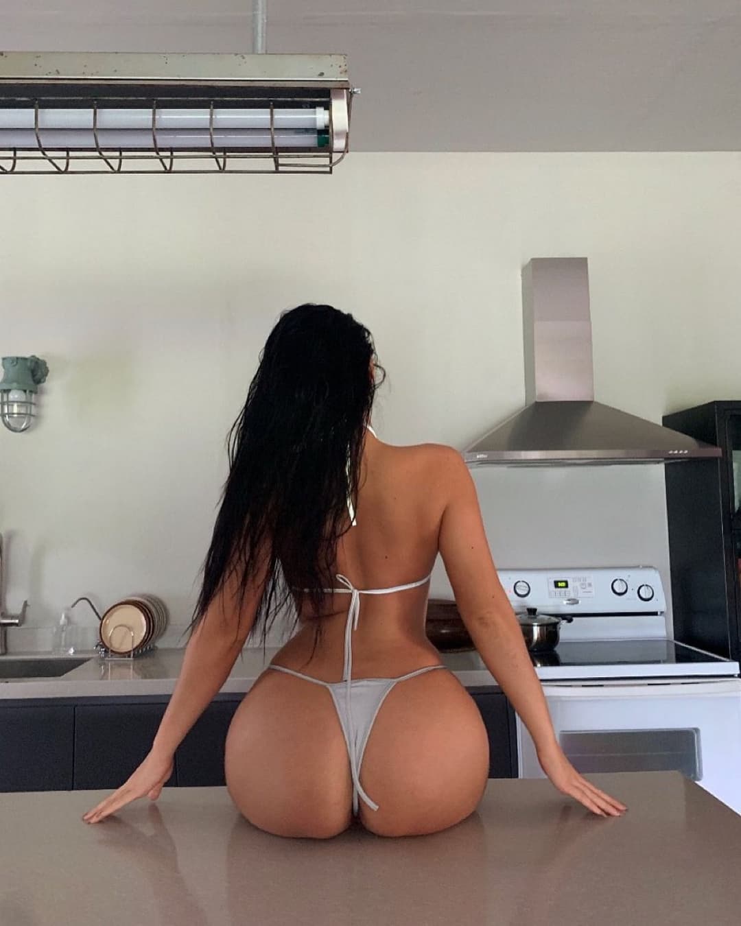 Asian Fitness Gym Trainer Kyubi