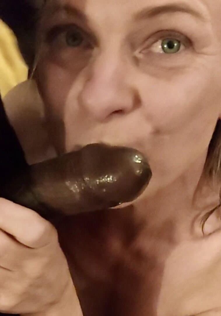 Hotwife Exhib fellation