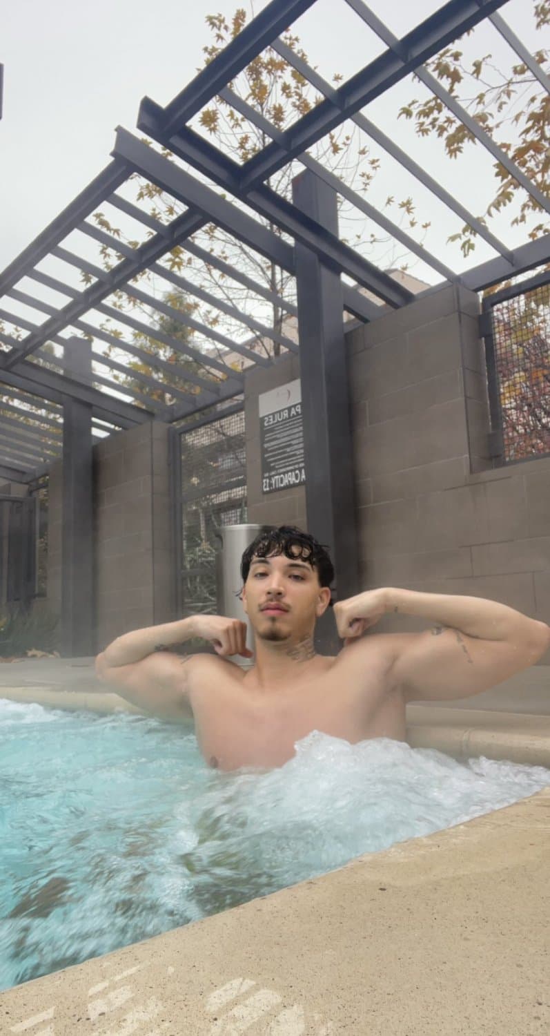 Louie Stark / LouieTV