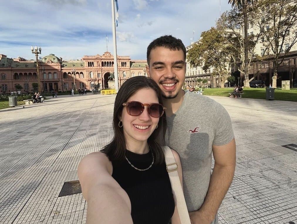 Click to view full size BIG ASS/ANGEL face -Risk of falling in love