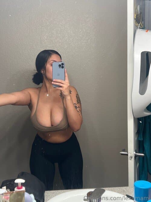 Latina Buenota Con Tremendo Chocho JUGANDO dildo Contenido Exotico