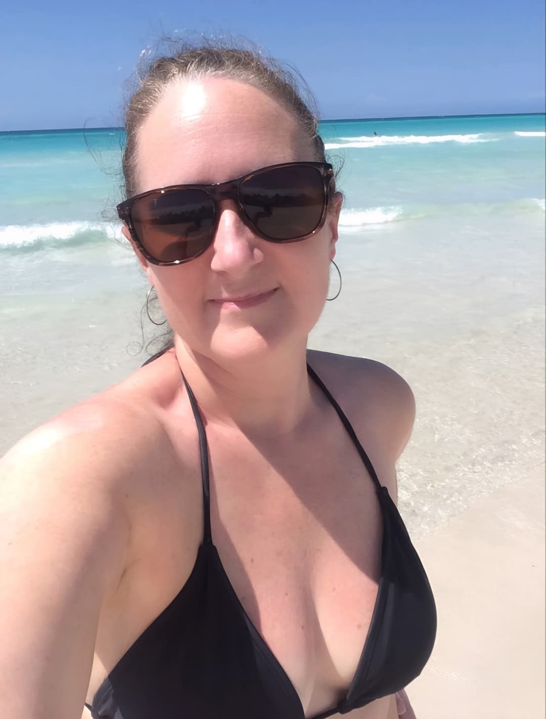 Click to view full size Mature amateur in sexy lingerie