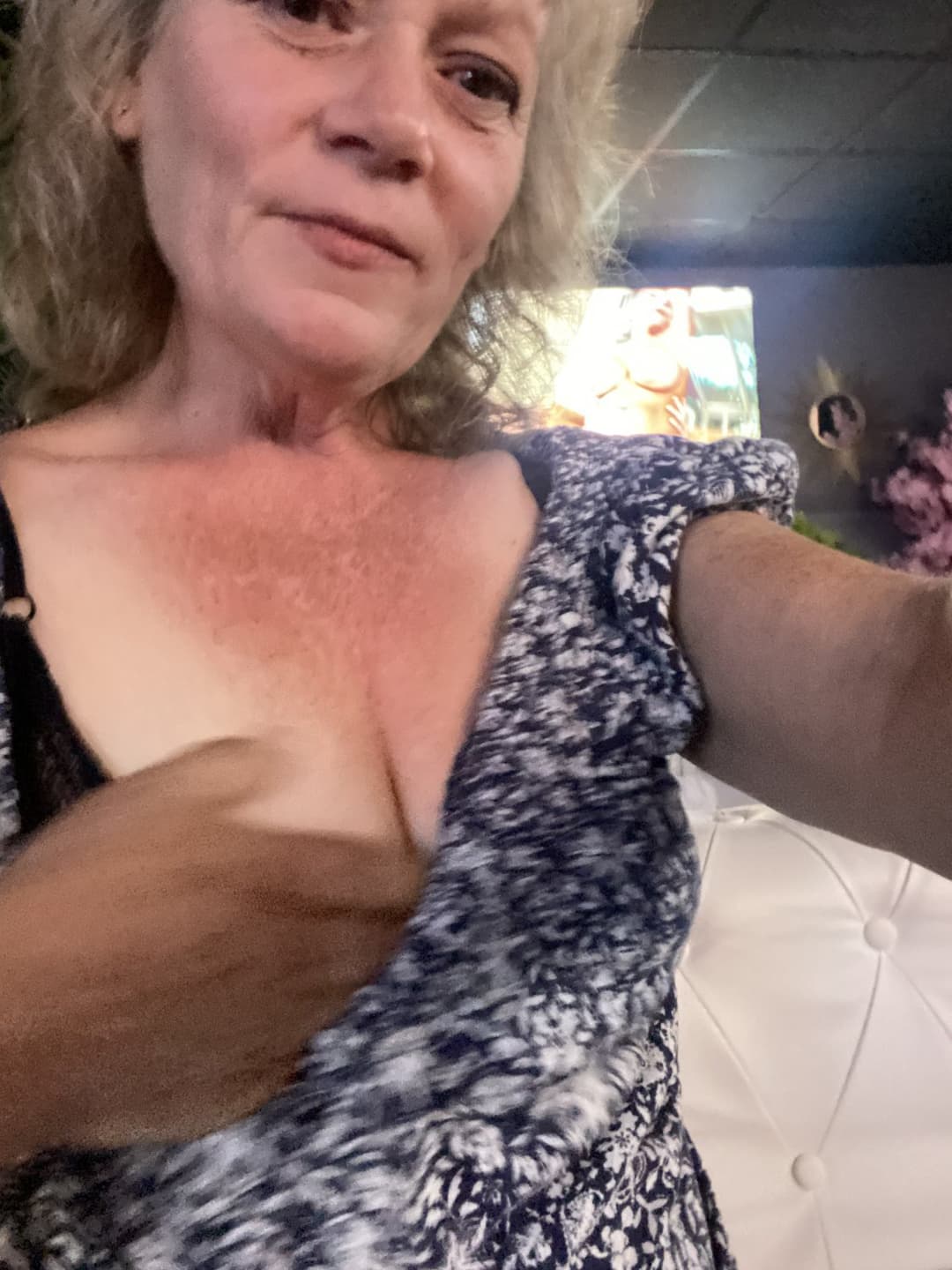 Hotmom sends son naughty vids