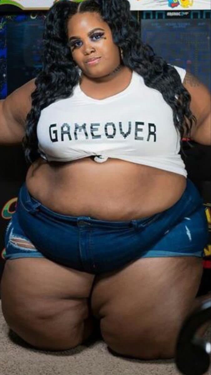 Click to view full size Ssbbw wearing crop top