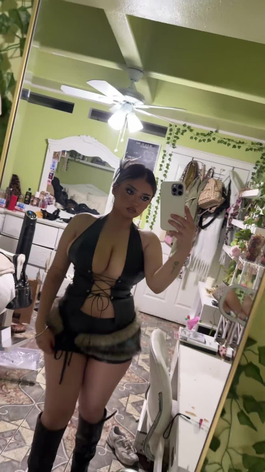 Gizelleez Gizelle giant tits