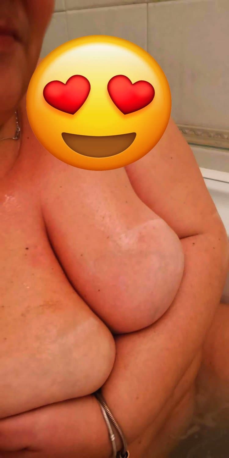 Mamá casada cachonda