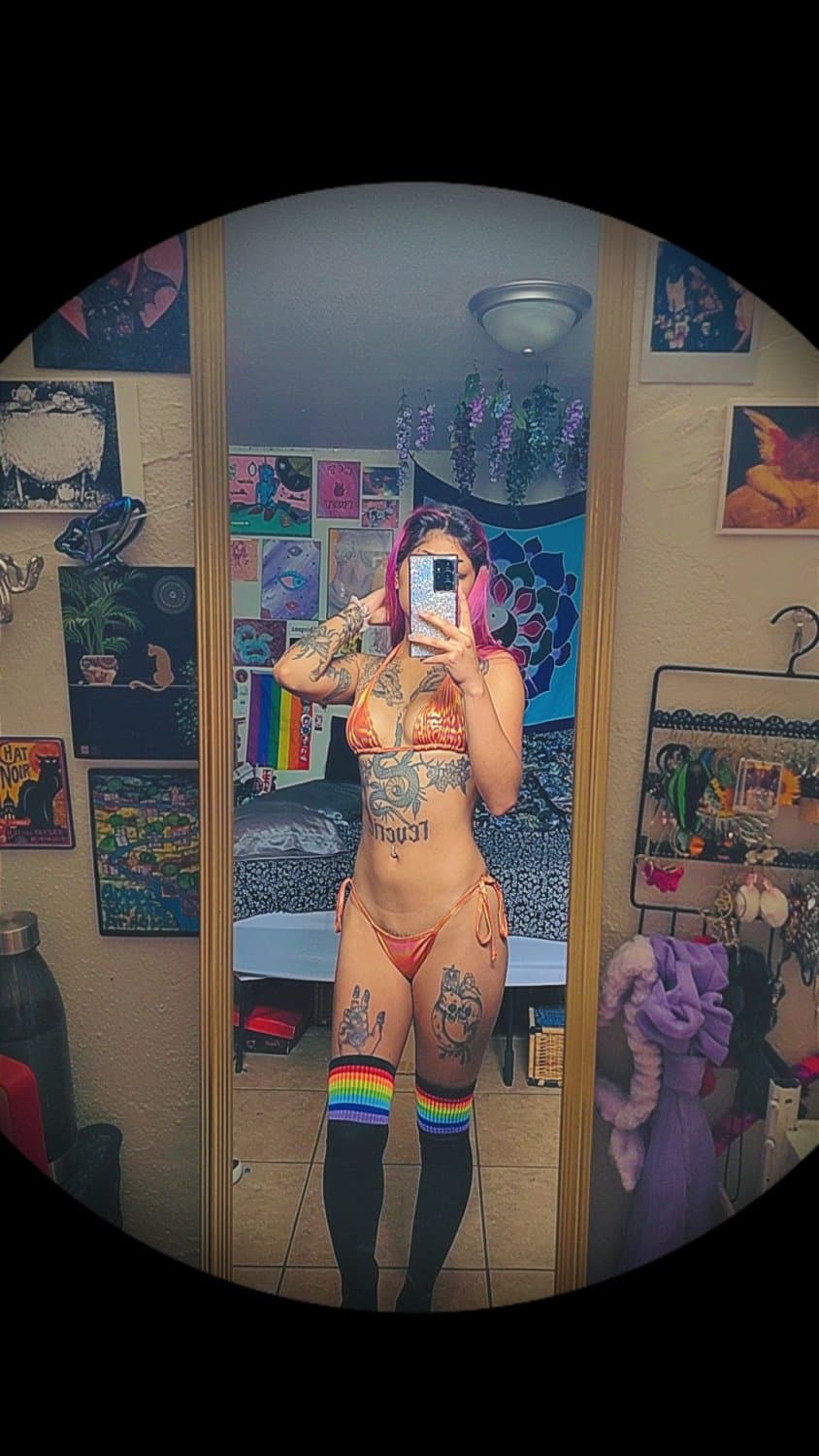 Kink Friendly Gothic Latina -Bri (squirt)