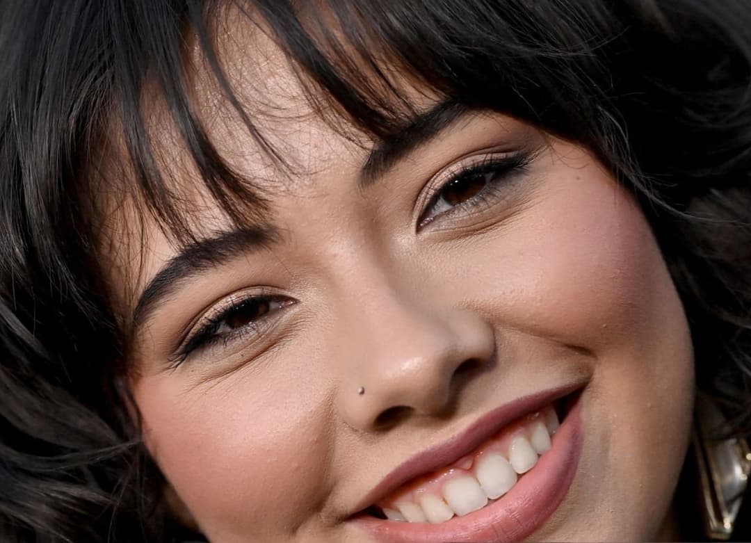 ( not complete yet ) Xochitl Gomez Faceporn #1 ( contest winner )