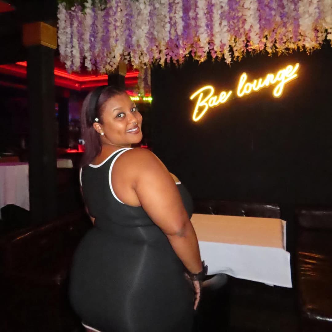 SEXY CURVY THICK EBONY BBW BIG BOOBS & BIG OLE ASS BOOTY