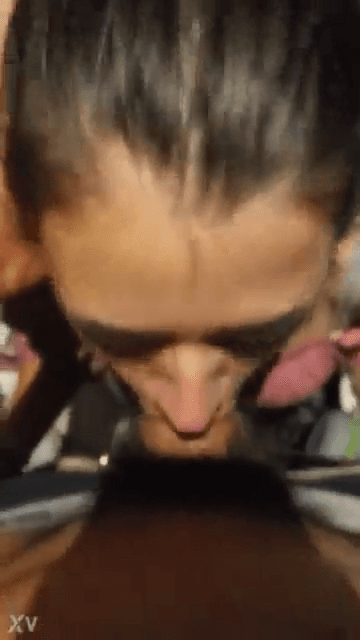 ?le gusta chupar pijas grandes?