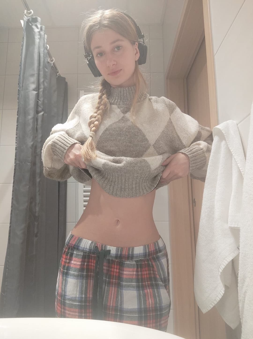 Click to view full size What would you rate me? And what would you do with me, if i couldn’t say no?