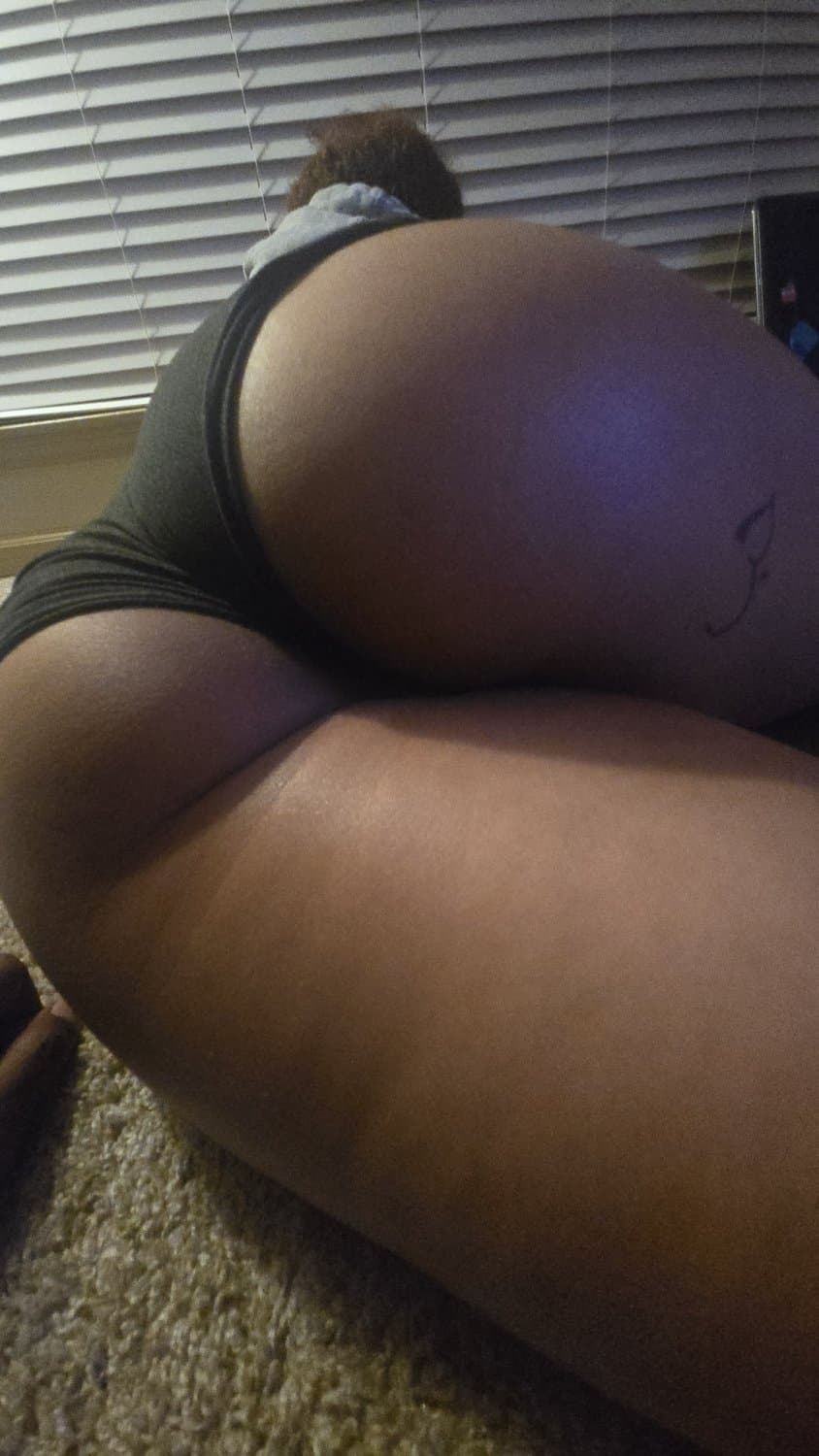 Thot red bitch deszi