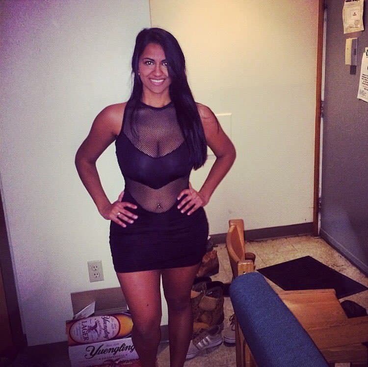 desi indian Bigass milf showing