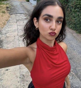 Geraldine Viswanathan - Curvy, Big Tittied Australian Babe