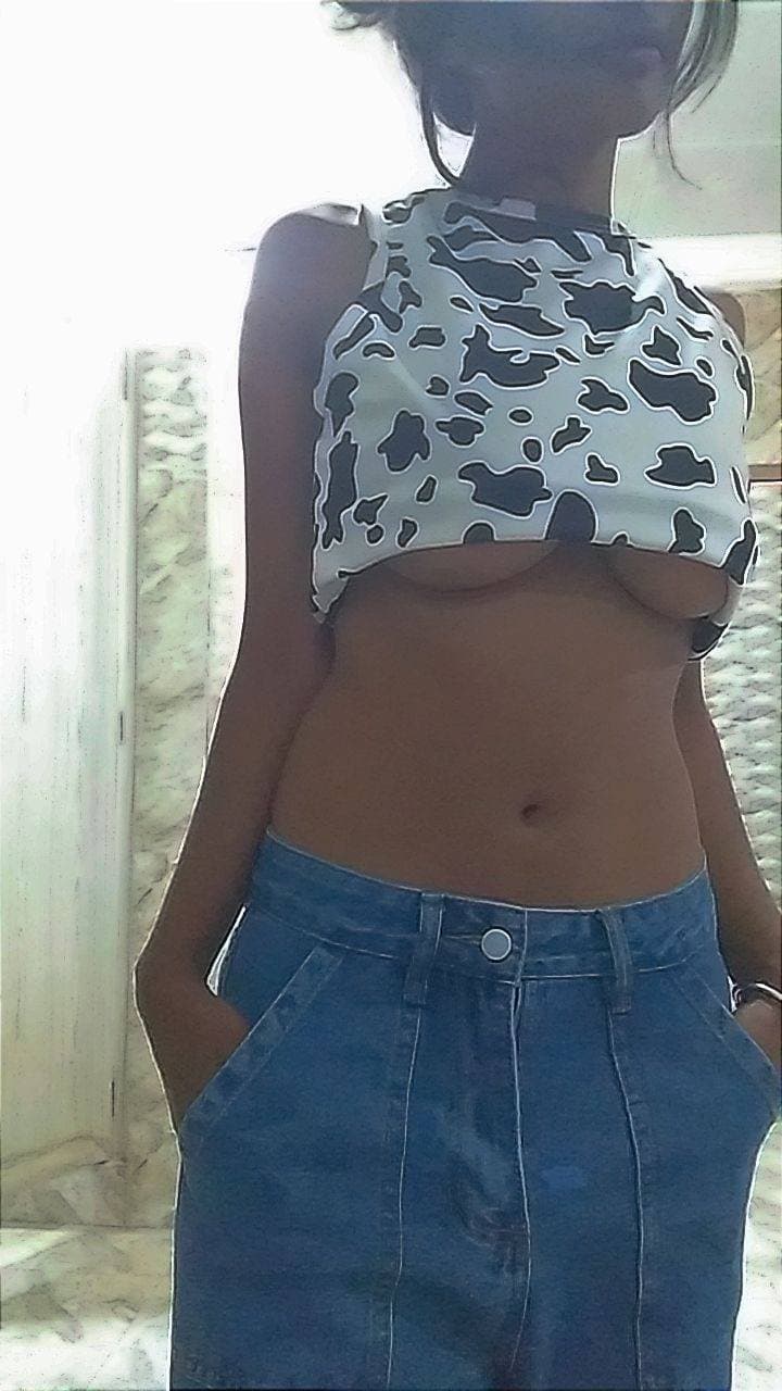 Very pretty Indian gym lover girl hot nude pics showing her big boobs (38+ many pics)