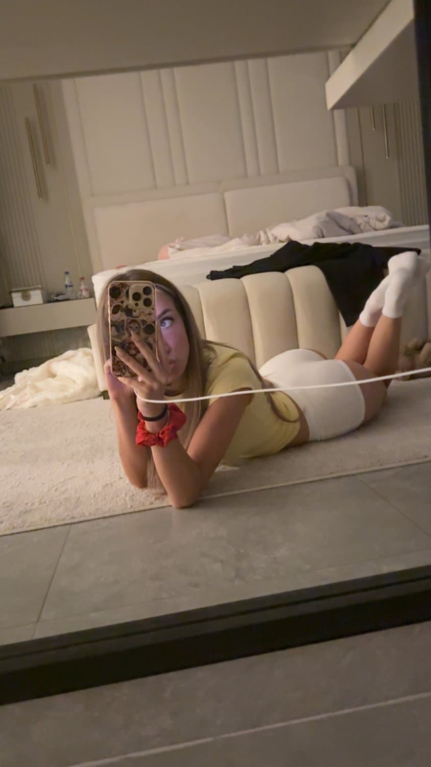 If I dared you to come closer, would you accept?