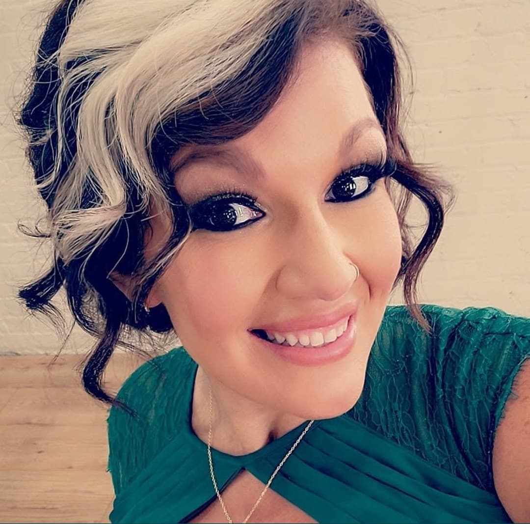 BBW MILF Loves giving head and Swallowing!