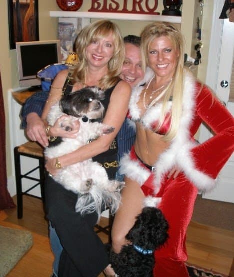 Friends that Play Together, Stay Together