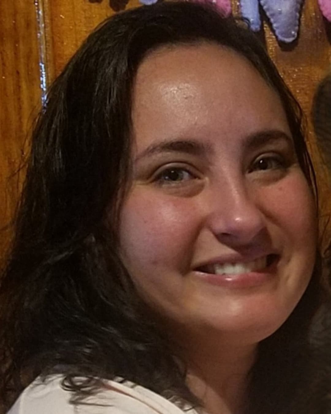 Click to view full size Meu alvo da vez esta me matando de tezão, tem cara de puta, vou leitar diariamente na cara dela