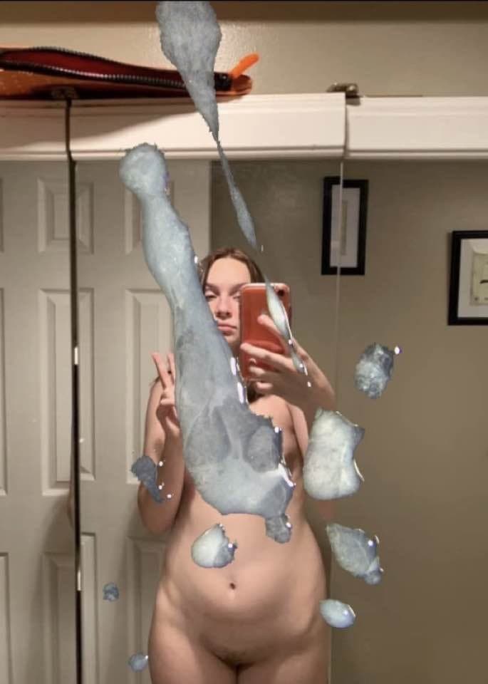 Click to view full size Jessica, 19 FL, wears a cross, so cum across her religiously