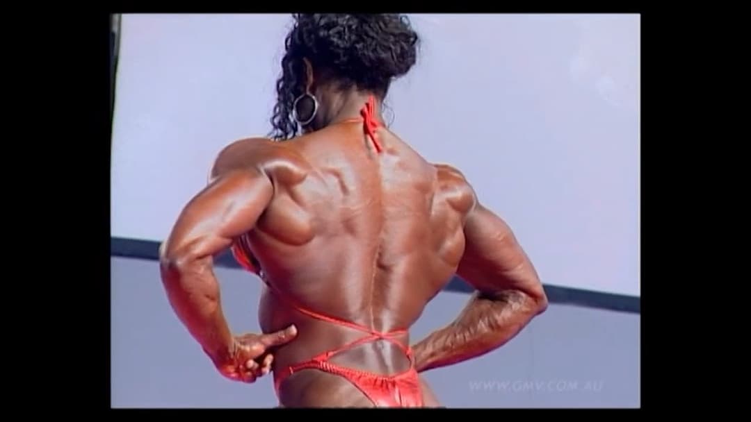 The judges just love to breath the flavour of her veiny muscle armpits