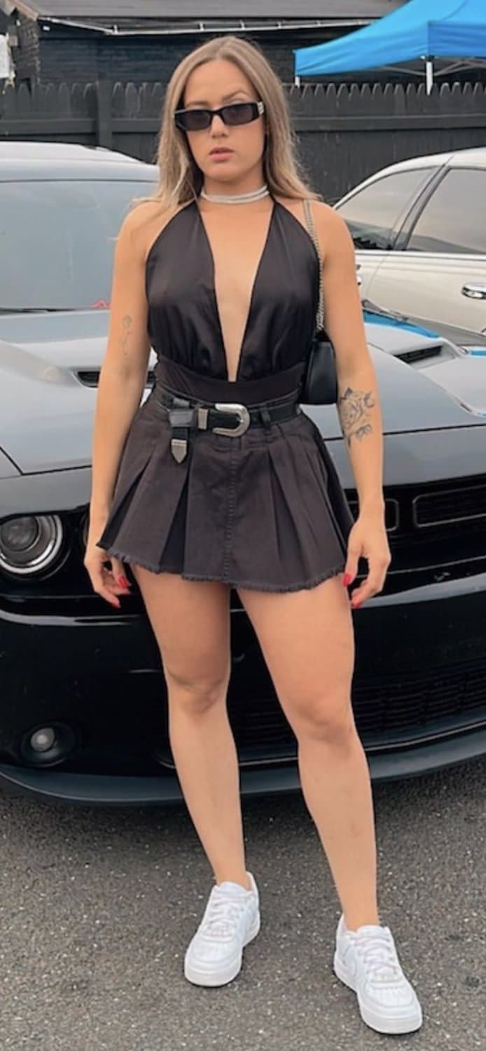 Click to view full size MINHA PUTA - Sarinha - Oque acham dessa puta exibida ??? ???