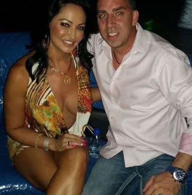 Wife Loves Fitness & Eating Pussy