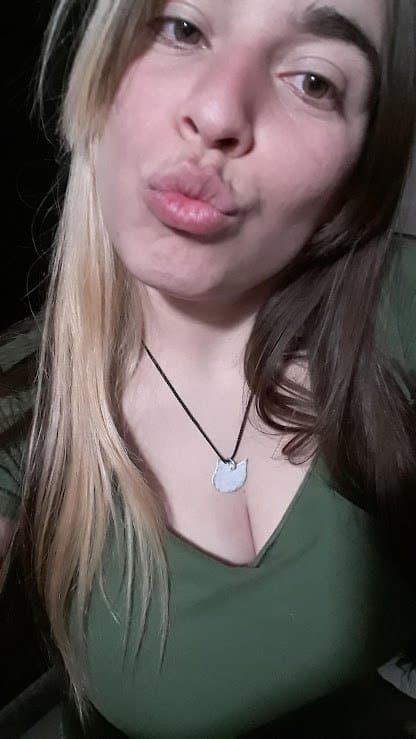 Desde buenos aires argentina rica mina, re cien caliente ? Laurita