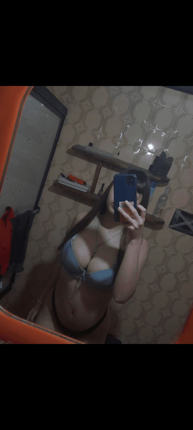 Turra Argentina de tetas enormes exhibida por seguidor