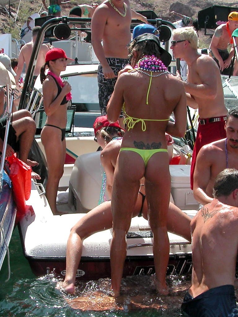 Unknown Hottie, Lake Havasu Memorial Day Weekend 2003 Pt. 1