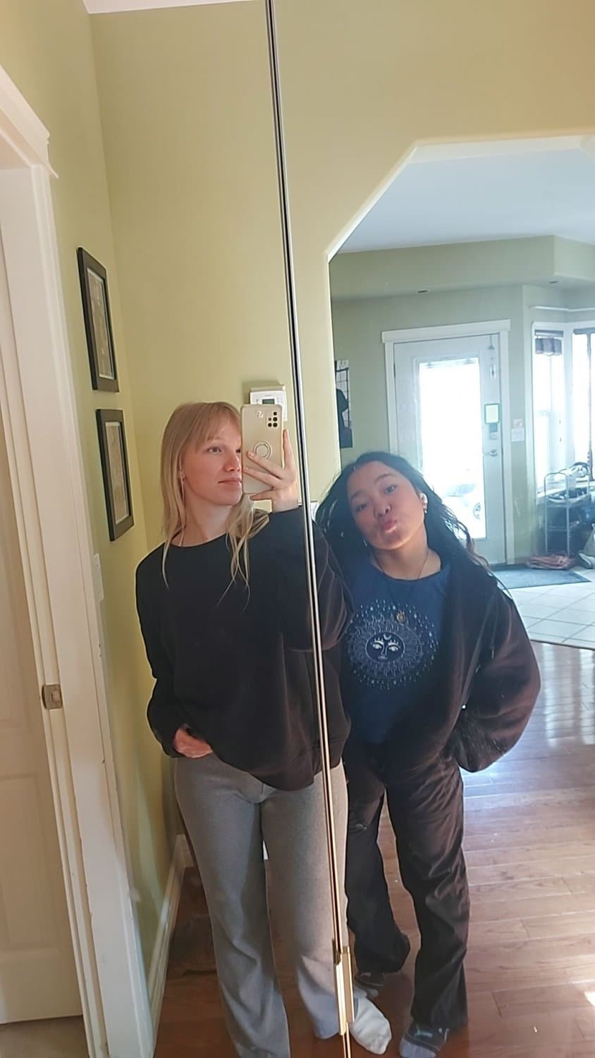 Group photos Dm my telegram @Brad_williams to get your girl shown or to see more.