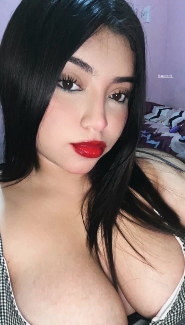 Colegiala mexicana tetona