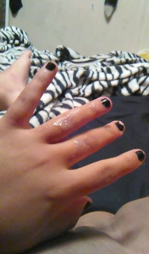 Real Ebony Girlfriend Leaked Rubbing her Clit and Fingering her Webslut Whore Pussy and Shows Nudes