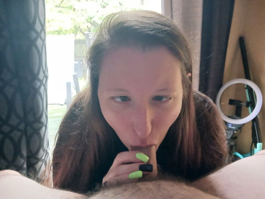 Sexy busty pawg Redhead sucking bad dragon dildo