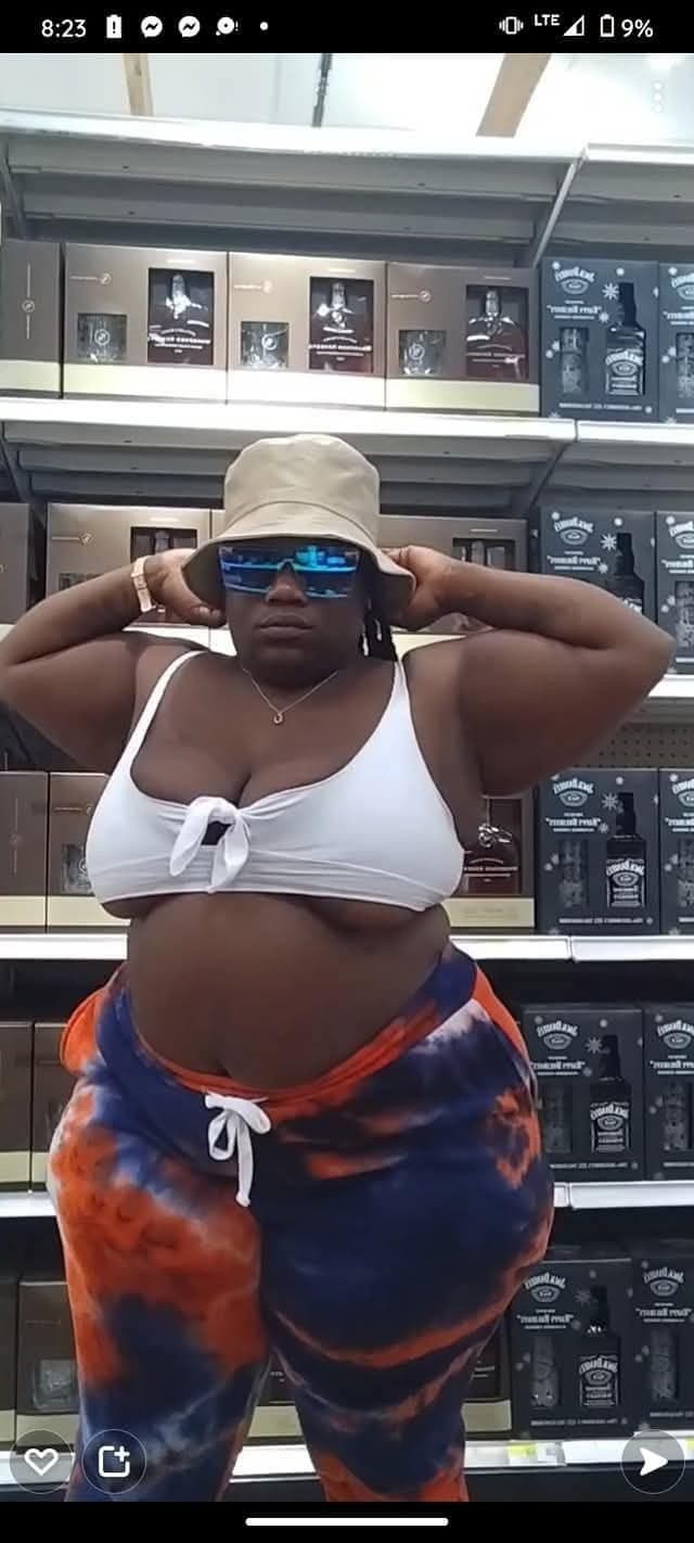 HUGE THICK MEGA EBONY BBW BUG OLE JUICY ASS BOOTY