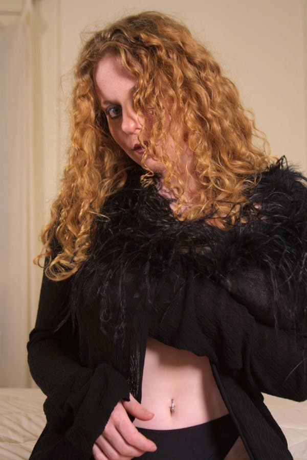 Kira LittleRedHead Glam Girl