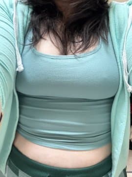 Kittenblushes on snapchat wants to be a permanent webslut. She wants to be shared and scared