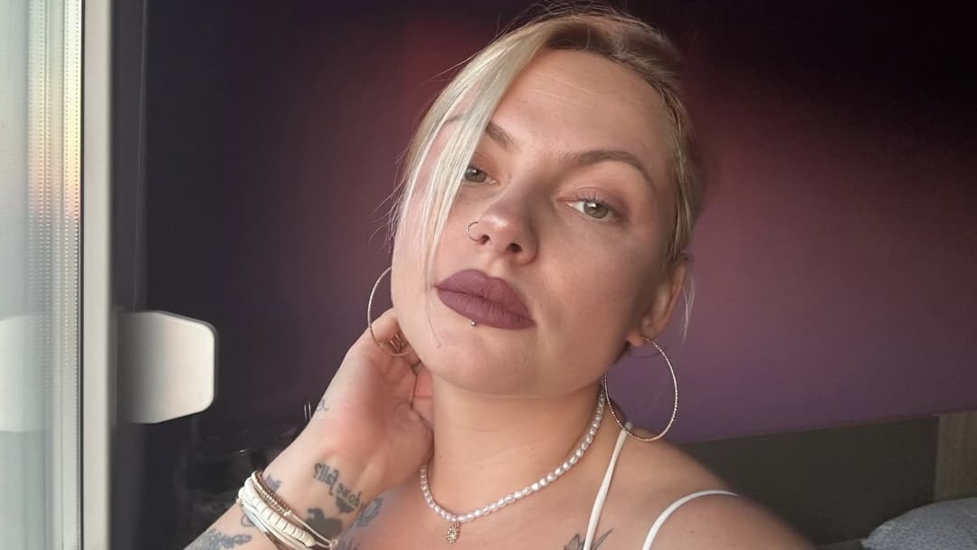 Serbian Tatted Bimbo Jelena Flaunting Body For Validation (NN)