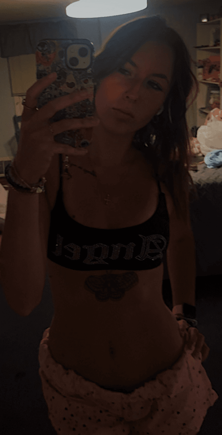 Click to view full size catholic church girl turned party whore - sexy, slut, cute, petite, beach, teen 19, college, student