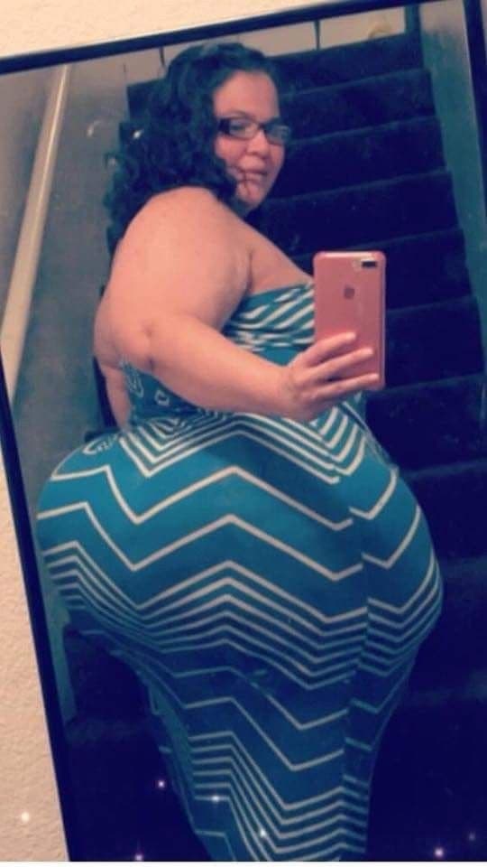 M3Ga BoOty maTur3 Mami C@NdI!