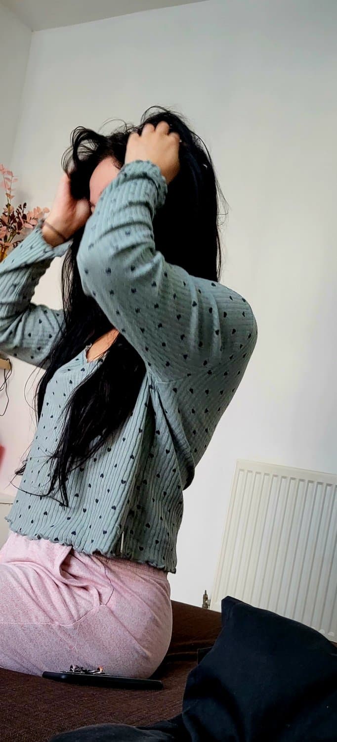 JB teen shy girlfriend paid to show ass