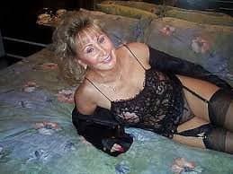 Mature Dee-Florida Foxxx-where are her pics