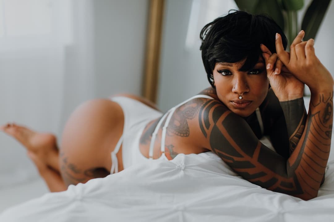 Tatted black beauty boudoir
