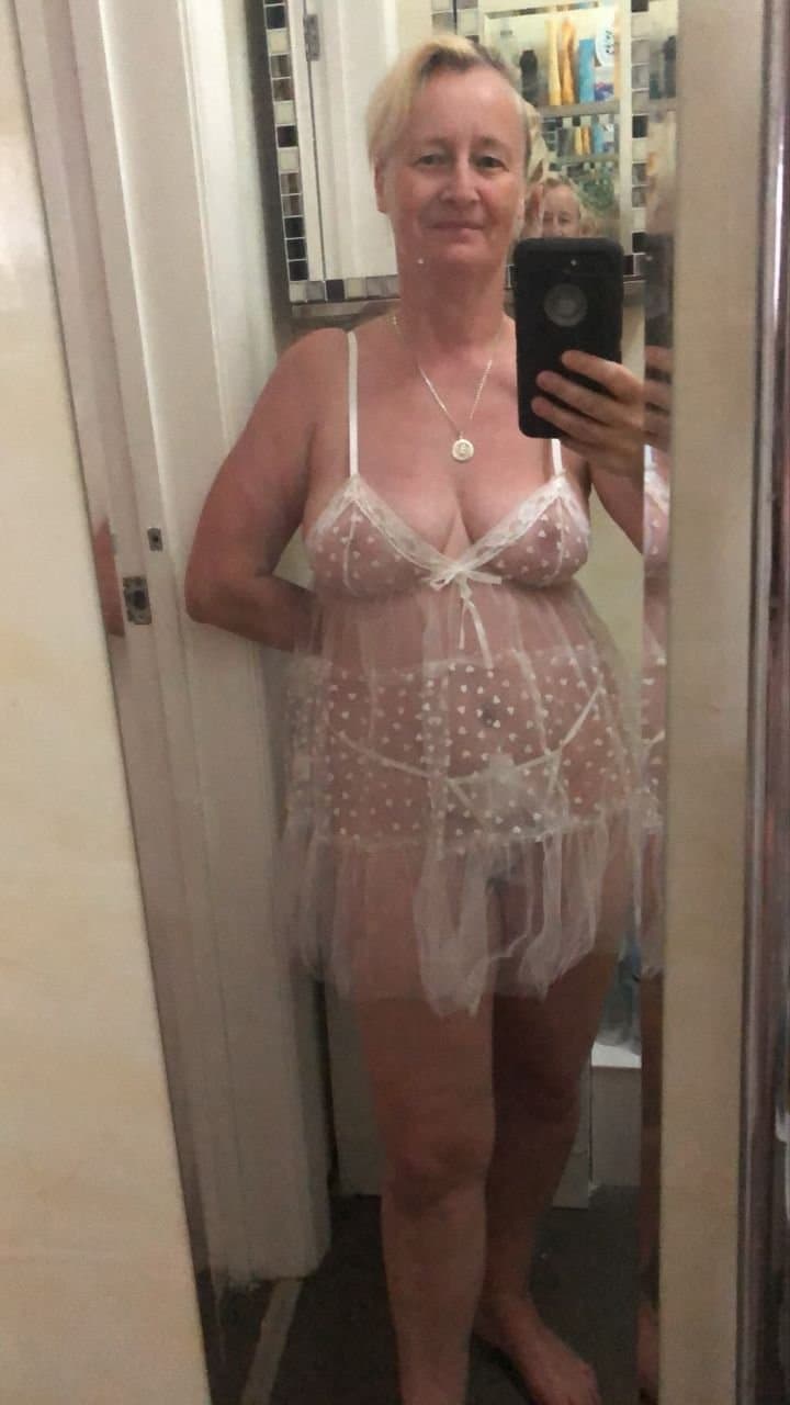 British Milf Jayne 57yo From UK ??
