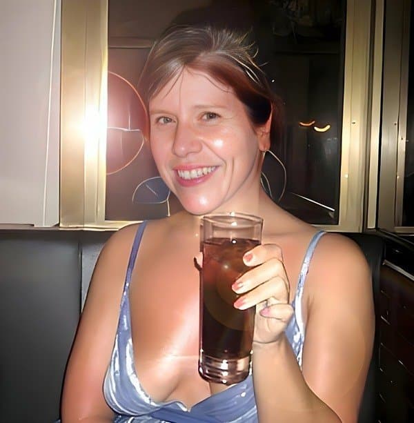 Mrs Colleen Marie K - cheating Catholic wife in New Jersey I - ask me about her for real