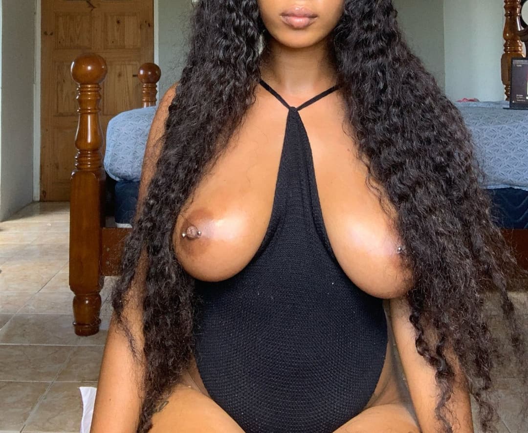 Jamaican tattooed pierced girl with lovely mommy milkers ???