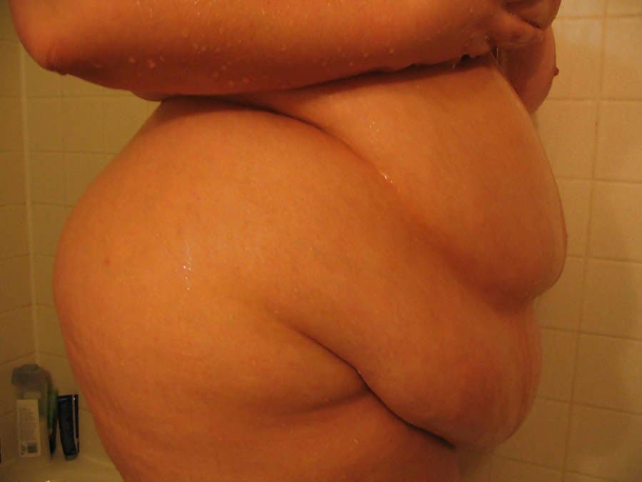 Click to view full size Super fat SSBBW with huge tits and hanging belly